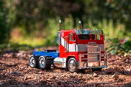 Jada Optimus Prime Truck Transformers 7 1:24 --الشاحنة المتحولة من جادا