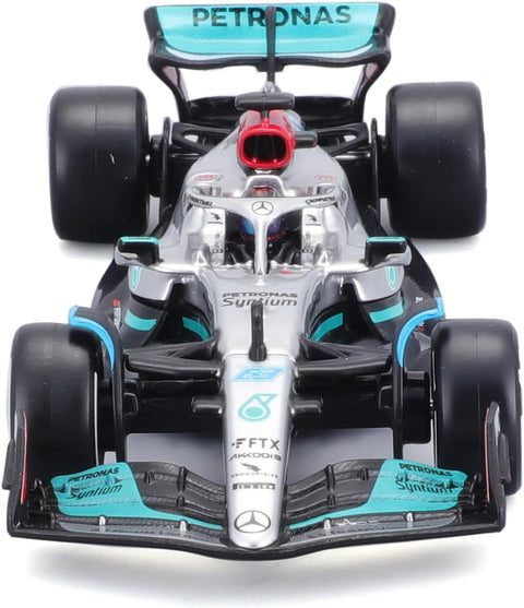 Bburago 1:43 MERCEDES-AMG Petronas F1 Team W13 (2022) w/Helmet-BUR18-38066(#44)--1:43 سيارة مرسيدس 2022مع خوذة بمقاس من بوراجو