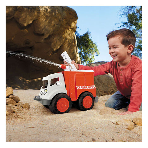 Little Tikes Dirt Digger Real Working Truck- Fire Truck--شاحنة العمل الحقيقية من ليتل تايكس - شاحنة إطفاء